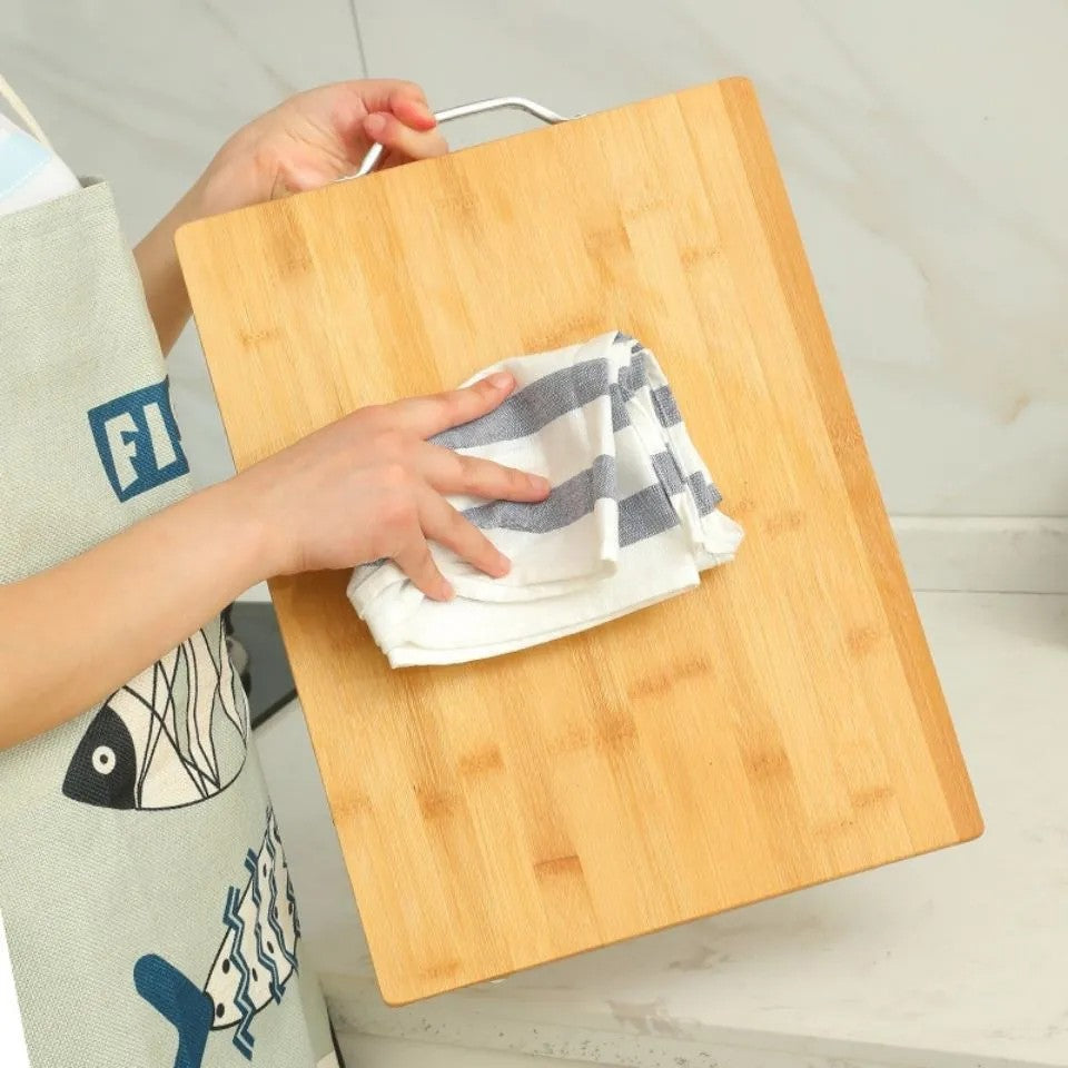 Bamboo Kitchenware | Solid Bamboo Cutting Board with Handle | Multiple Sizes 1.7cm / 1.9cm | Wholesale EXW Prices