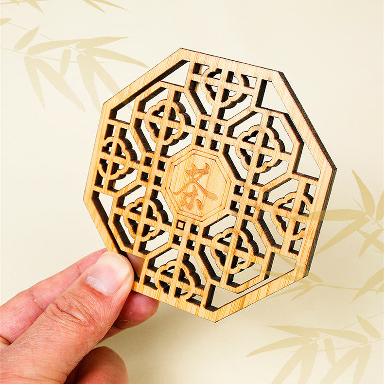 Orientalische Bambus-Teeuntersetzer – Chinesisches Design mit Ausschnitten (Knoten/Knospe/Lotus/Teereim) | Umweltfreundliches Kung-Fu-Teezubehör | Großhandelspreise ab Werk